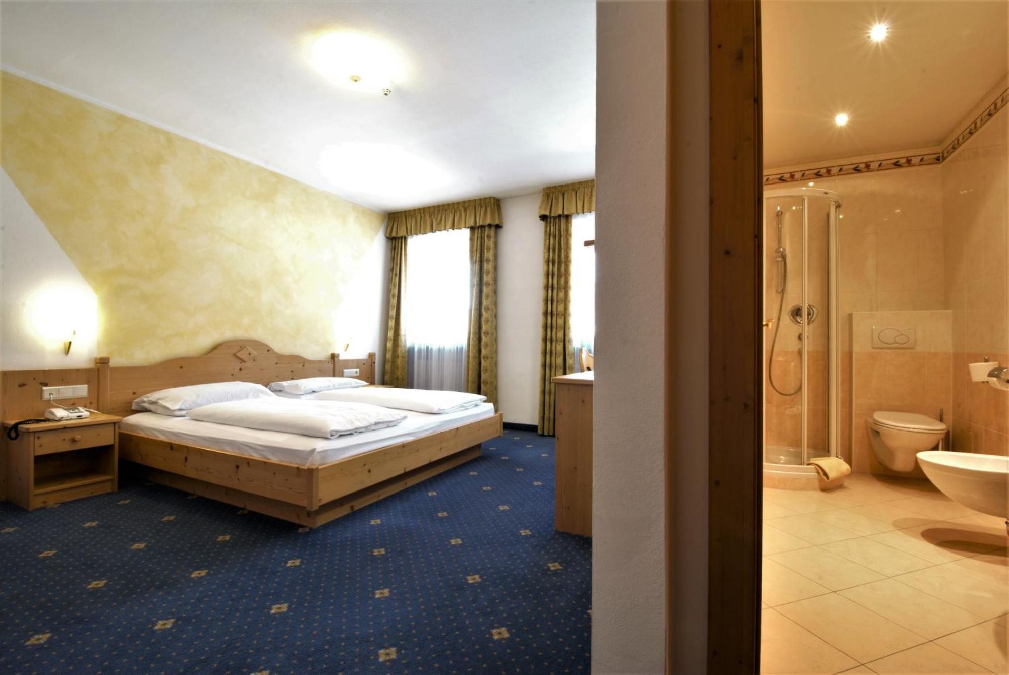 Hotel Urthaler دوبياكو المظهر الخارجي الصورة
