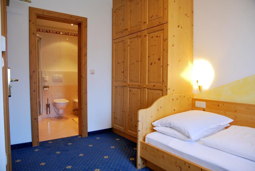 Hotel Urthaler دوبياكو المظهر الخارجي الصورة